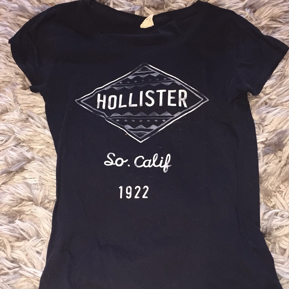 Navy blue graphic top from Hollister